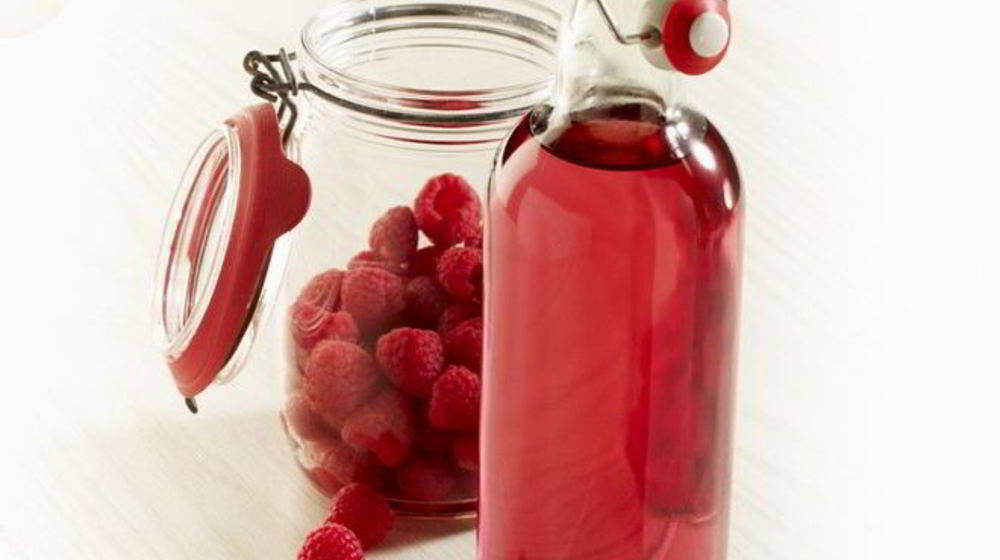 Как приготовить классический малиновый ликер