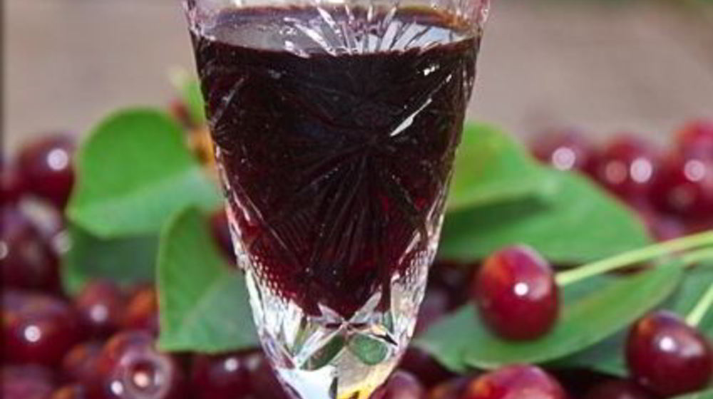 Как приготовить вишневый ликер