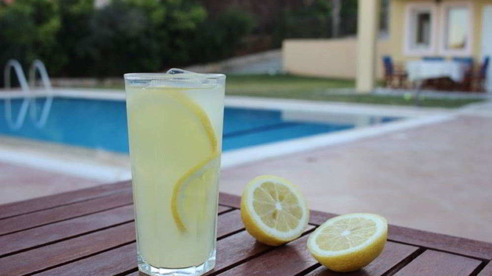 Как приготовить домашний лимонад из лимонов
