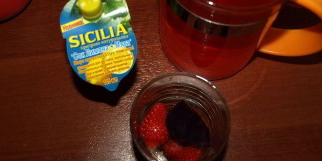 Рецепт клубничного лимонада с базиликом