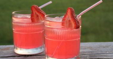 Рецепт Клубничного лимонада с красным чаем