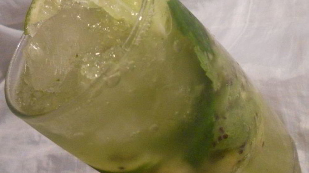 Как приготовить мохито с киви и яблоком