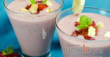 Рецепт Клубнично-бананового молочный коктейль