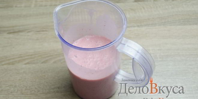 Рецепт клубнично-бананового молочный коктейль