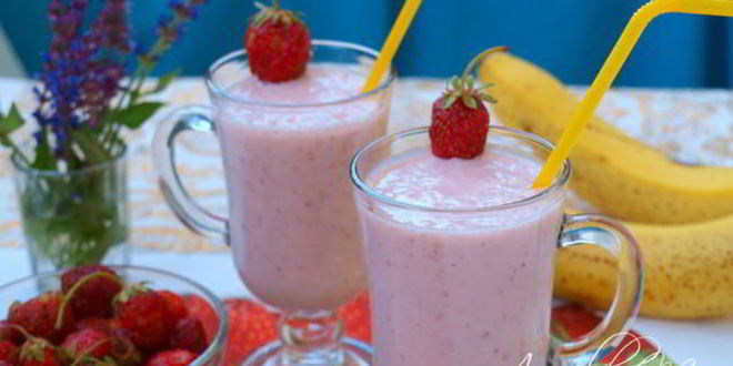 Рецепт молочного клубнично-банановый коктейль