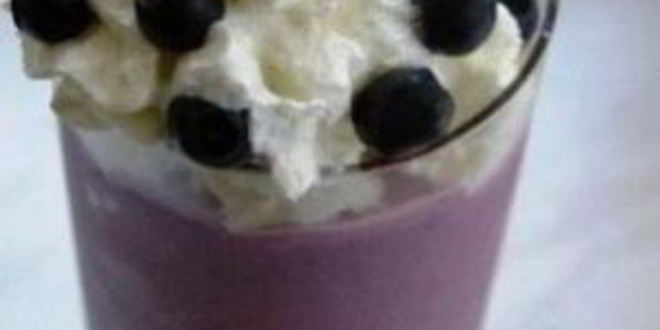 Рецепт молочного коктейля с черникой