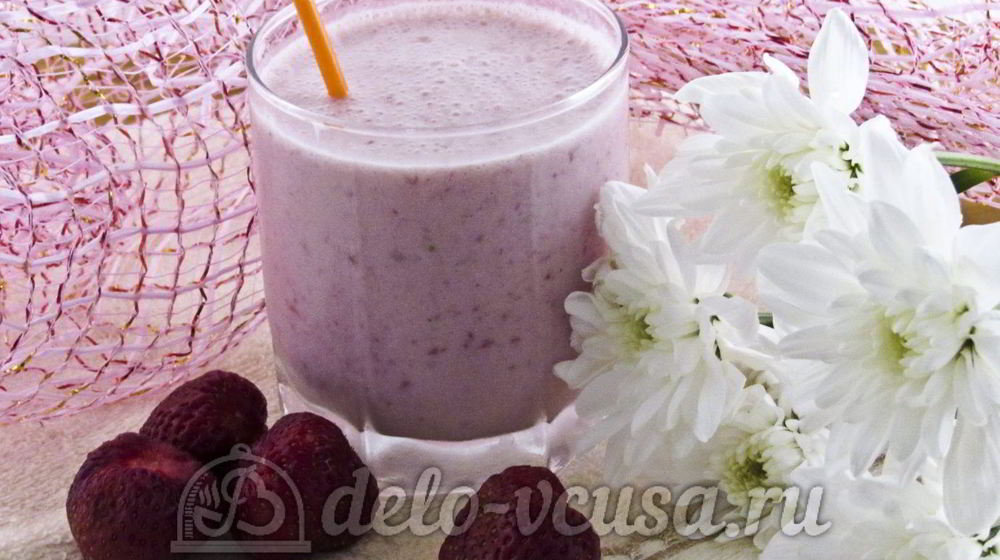 Как приготовить молочный коктейль с клубникой, бананом и мороженым