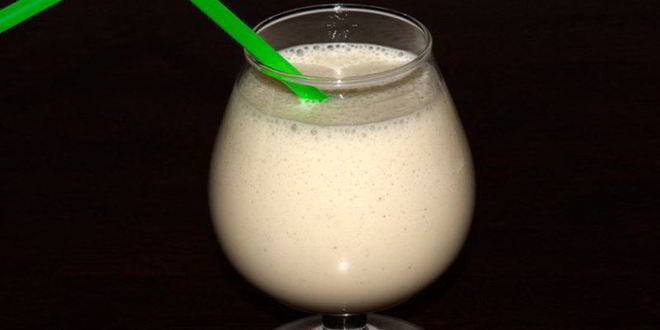Рецепт молочного коктейля с мороженым