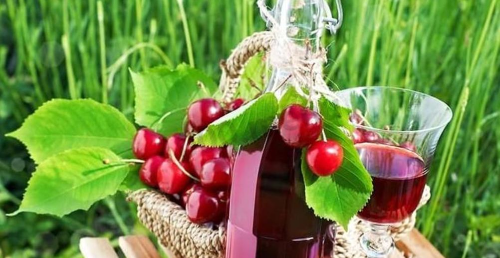 Рецепт рябиновую наливку