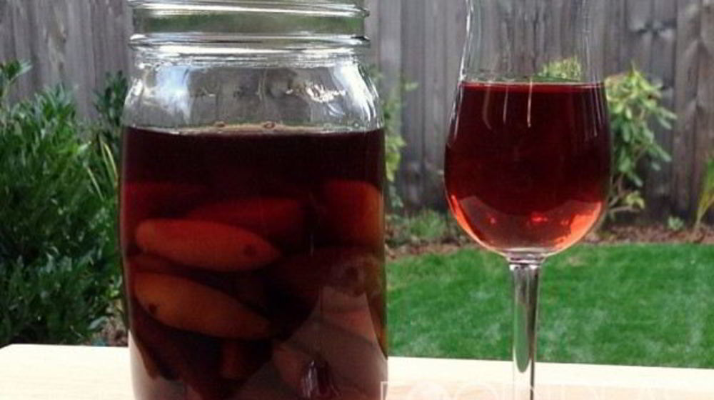 Как приготовить наливку из слив на водке