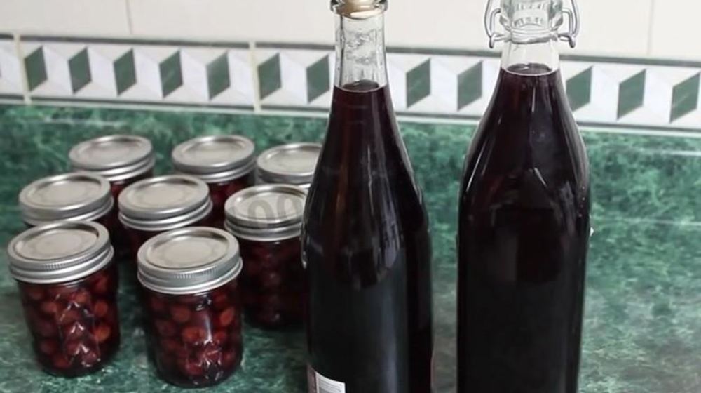 Как приготовить домашнюю настойку на вишне на самогоне