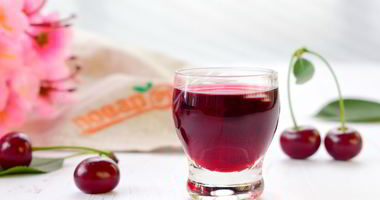 Рецепт Вишневой настойки с корицей и гвоздикой