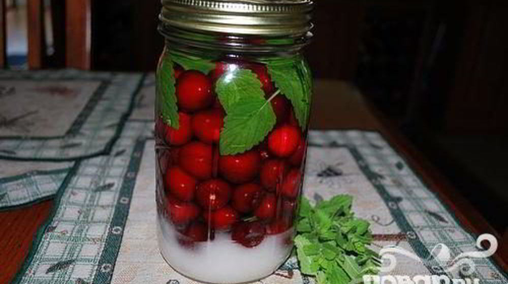 Как приготовить вишневую настойку