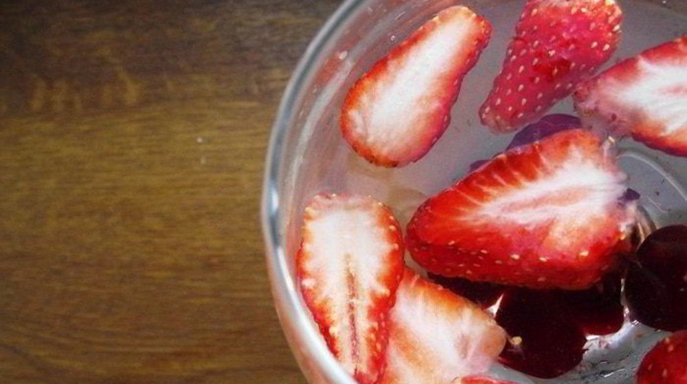 Как приготовить белую сангрию — сезонного коктейля