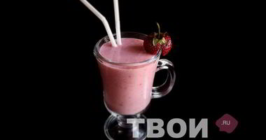 Рецепт Клубнично-бананового смузи