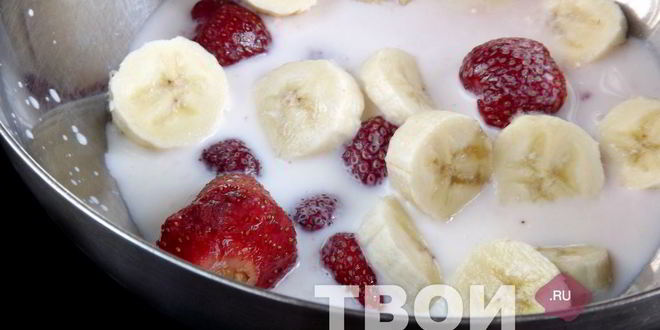 Рецепт клубнично-бананового смузи
