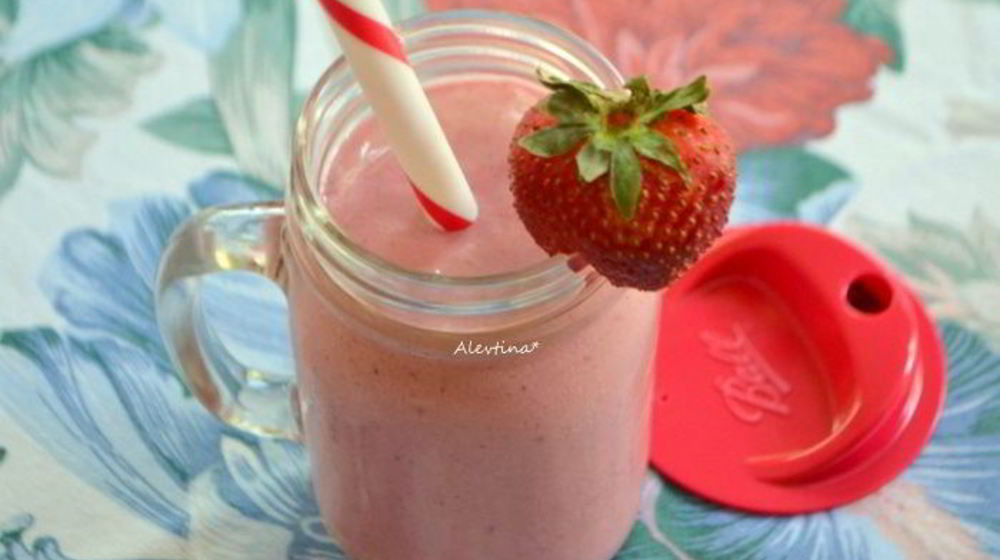 Как приготовить розовый смузи