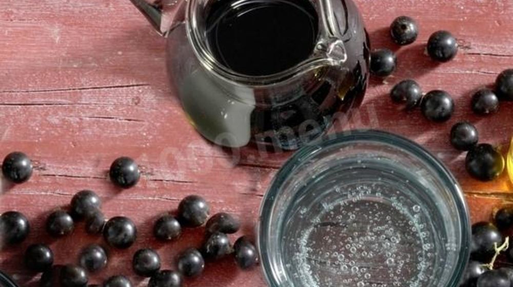 Как приготовить сок из черноплодной рябины