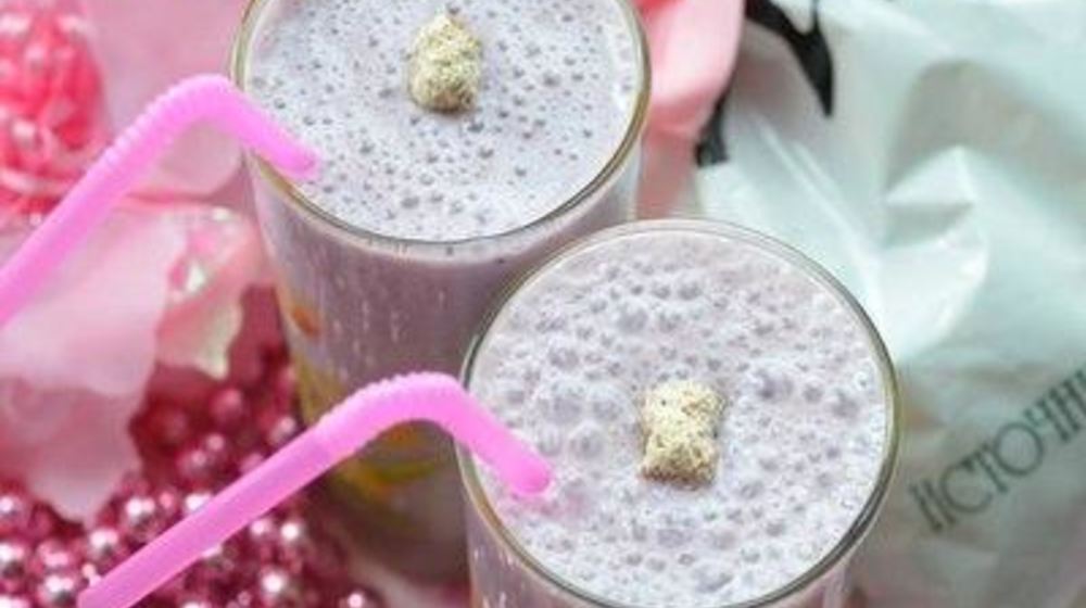 Как приготовить ягодный коктейль с отрубями