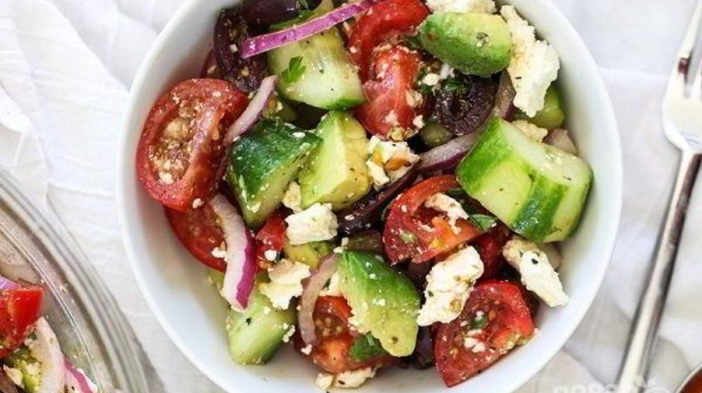 Как приготовить греческий салат с авокадо