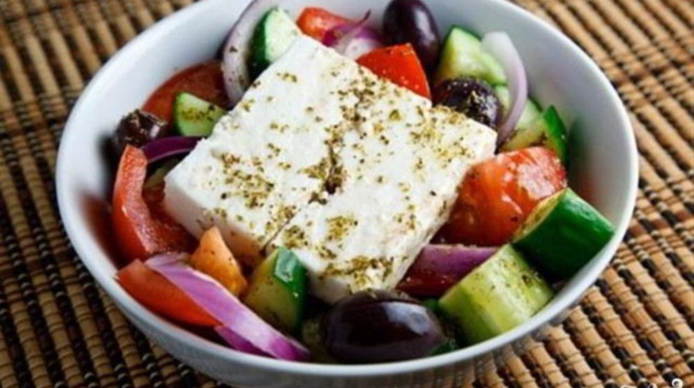 Как приготовить греческий салат с винным уксусом