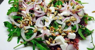 Рецепт Салата из гречки со свеклой и брынзой