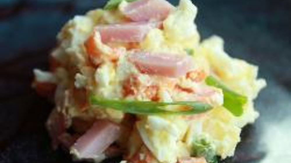 Как приготовить картофельный салат с копченой курицей