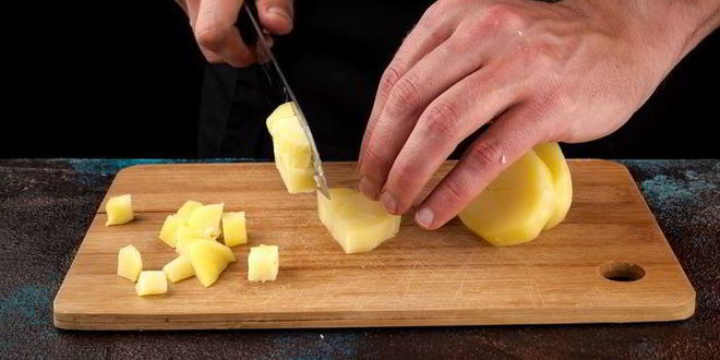 Рецепт картофельного салата с мини-осьминогами