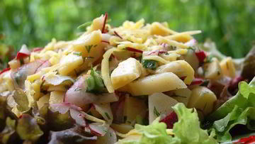 Рецепт Картофельного салата с редиской и зеленью