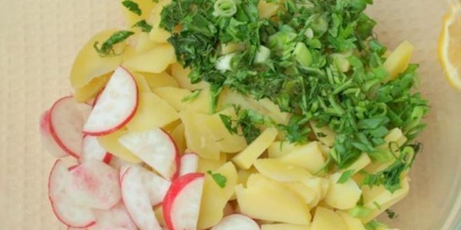 Рецепт картофельного салата с редисом