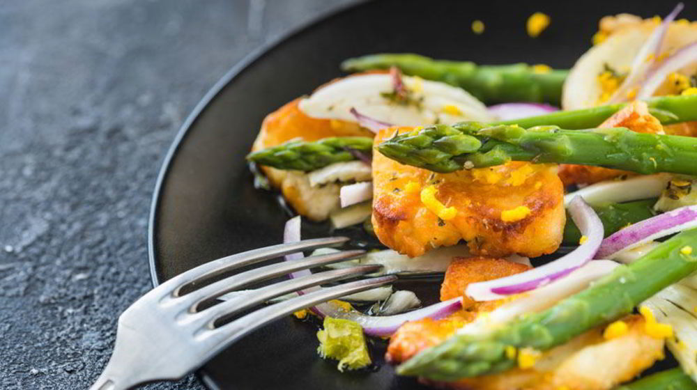 Как приготовить картофельный салат с сыром халуми и стручковой фасолью