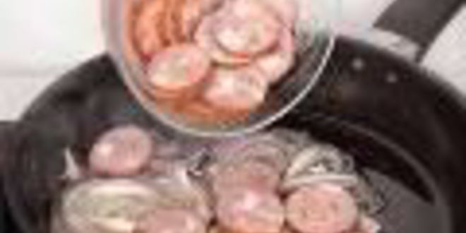 Рецепт немецкого картофельного салата с копченой колбасой