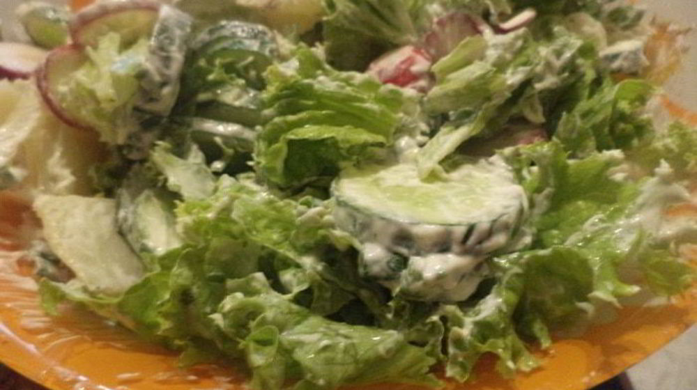 Как приготовить салат из молодого картофеля и редиса