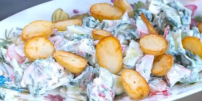 Рецепт салата из молодого картофеля с редисом и заправкой из феты