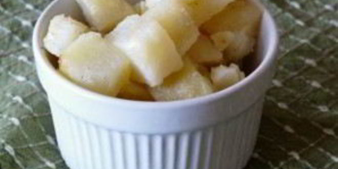 Рецепт салата с жареным картофелем