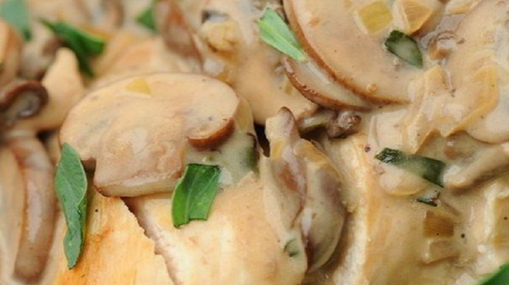 Как приготовить оливье с грибами