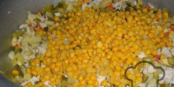 Рецепт салата оливье в виде козы