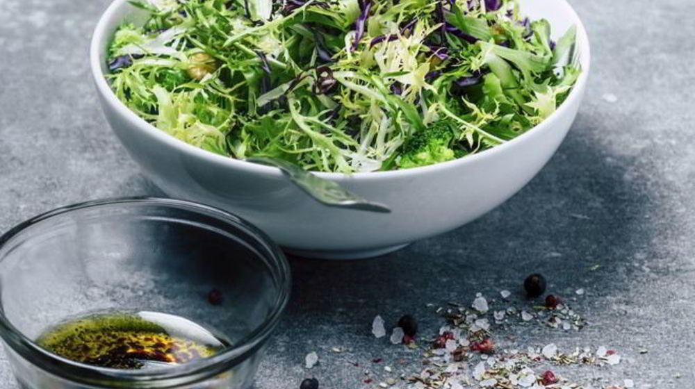 Как приготовить острый салат из капусты