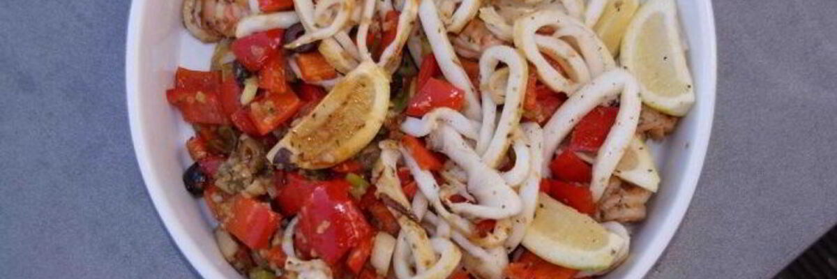 Рецепт Салата из кальмаров с креветками