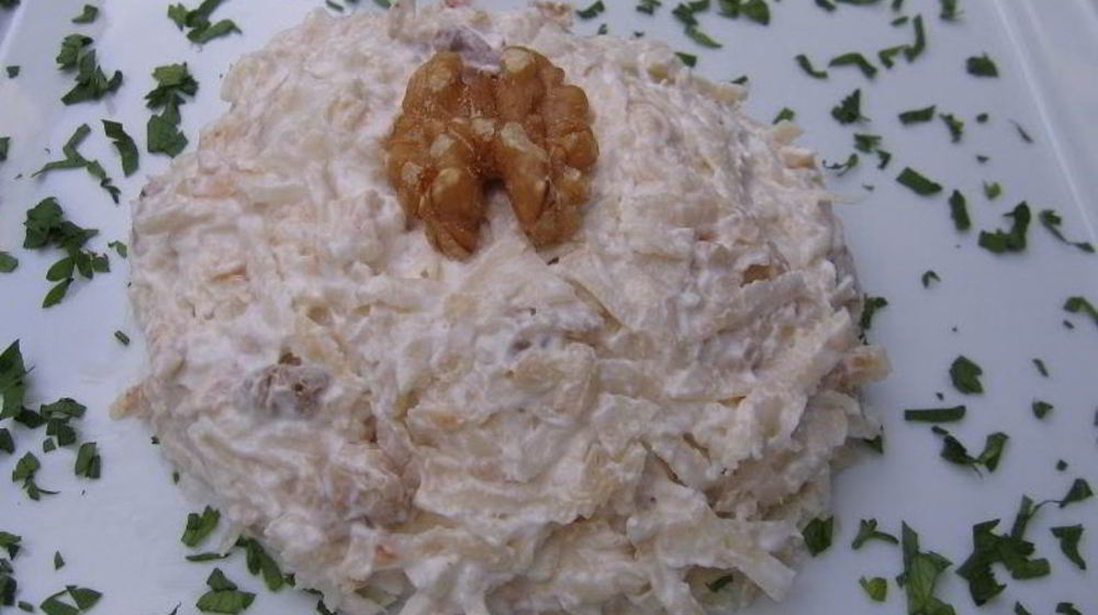 Как приготовить салат из корня сельдерея