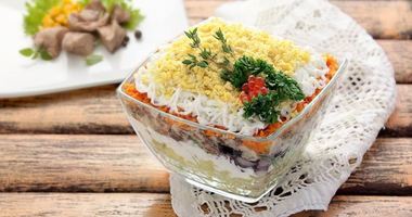 Рецепт Салата мимоза с печенью трески классический