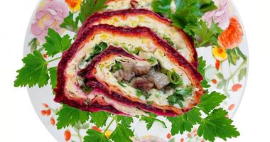 Рецепт Рулета сельдь под шубой в лаваше