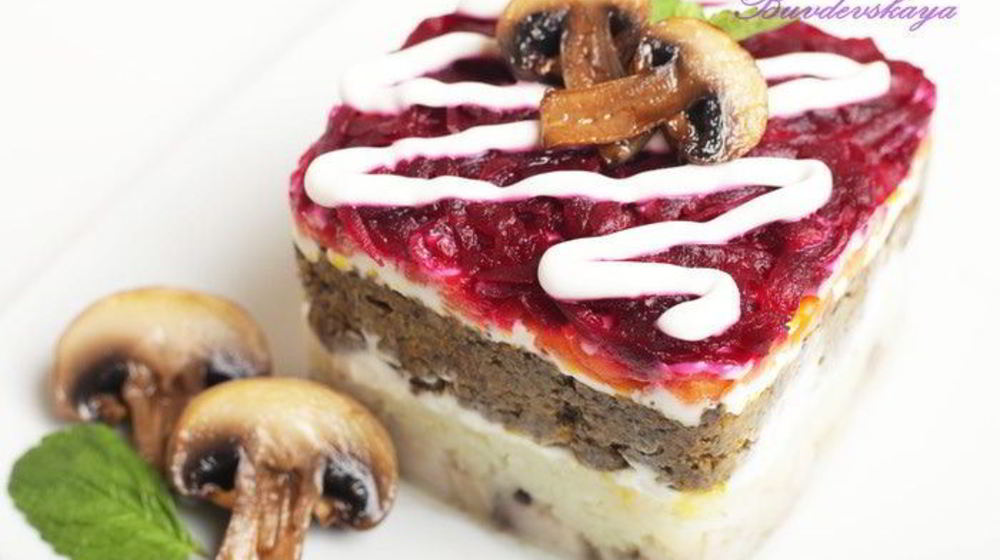 Как приготовить сельдь под шубой с грибной икрой