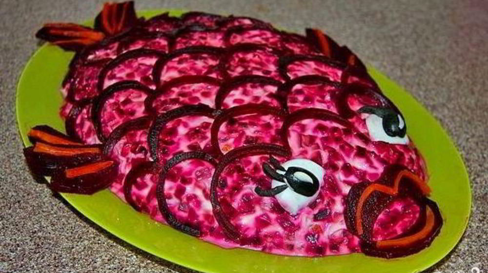 Как приготовить селедку под шубой в виде рыбы