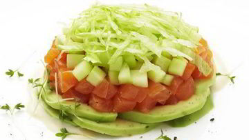 Рецепт Семги под шубой с авокадо и айсбергом