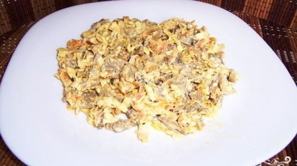 Как приготовить салат с печенью и фасолью