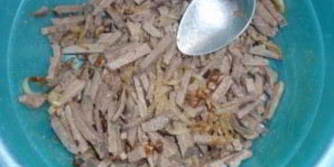 Рецепт салата с печенью и фасолью