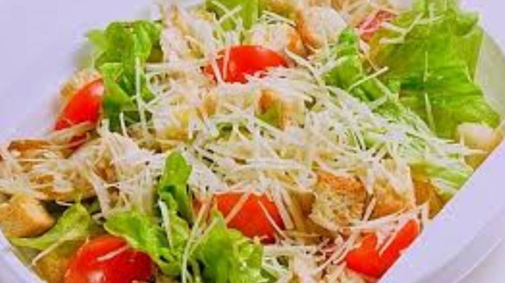 Как приготовить быстрый салат цезарь