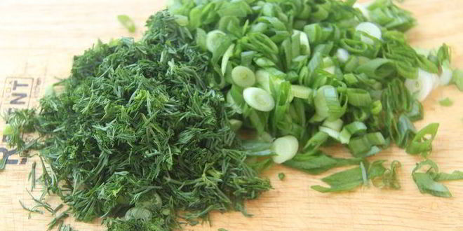 Рецепт русского летнего салата в стиле цезарь