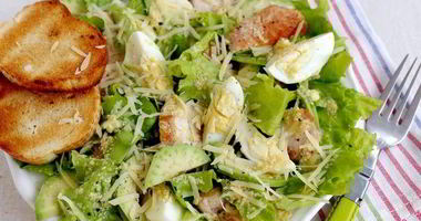 Рецепт Салата Цезарь с авокадо